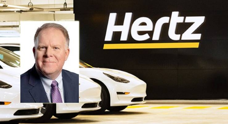 Tras el fiasco millonario de los vehículos eléctricos, Hertz ficha a un directivo de Delta Air Lines como CEO