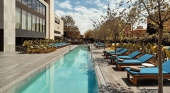 Piscina exterior del Grand Hyatt Barcelona | Foto: Hyatt