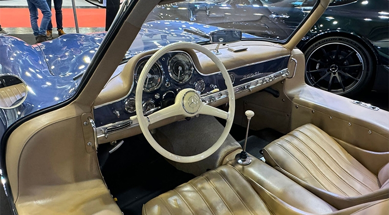 Interior de un Mercedes-Benz 300 SL | Foto: Tourinews©