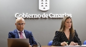 Miguel Ángel Rodríguez, director general de Ordenación, Formación y Promoción Turística, y Jessica de León, consejera de Turismo y Empleo de Canarias