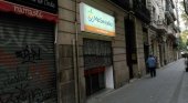 Comercios en las calles de Barcelona. Foto de eldiario.es