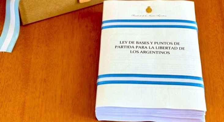 La Cámara de Diputados da luz verde a la privatización de Aerolíneas Argentinas y Trenes Argentinos